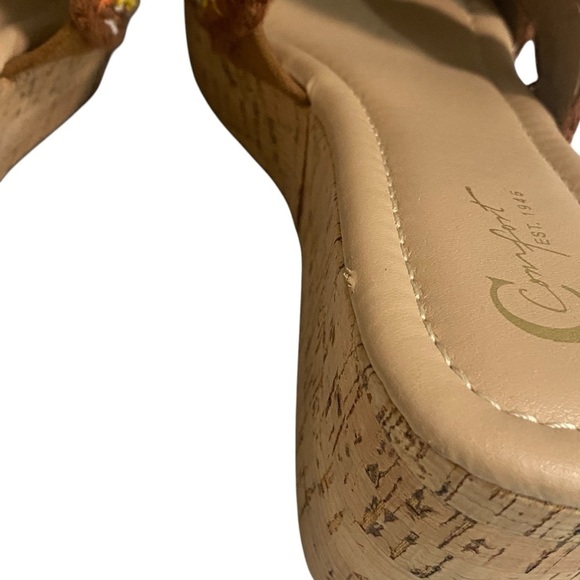 COMFORT EST. 1946 - SIZE 7.5 - CROCHET SANDAL WITH CORK HEEL PLATFORM - Picture 12 of 12